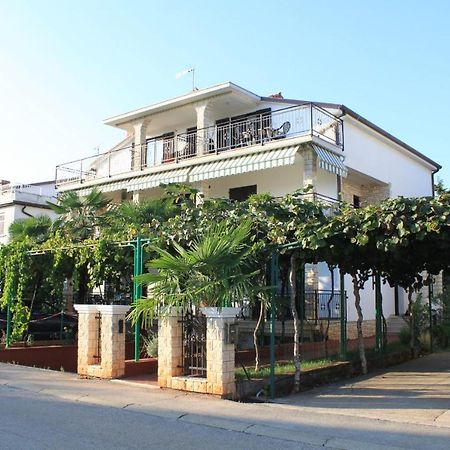 Apartments With A Parking Space Umag - 7094 Exterior photo